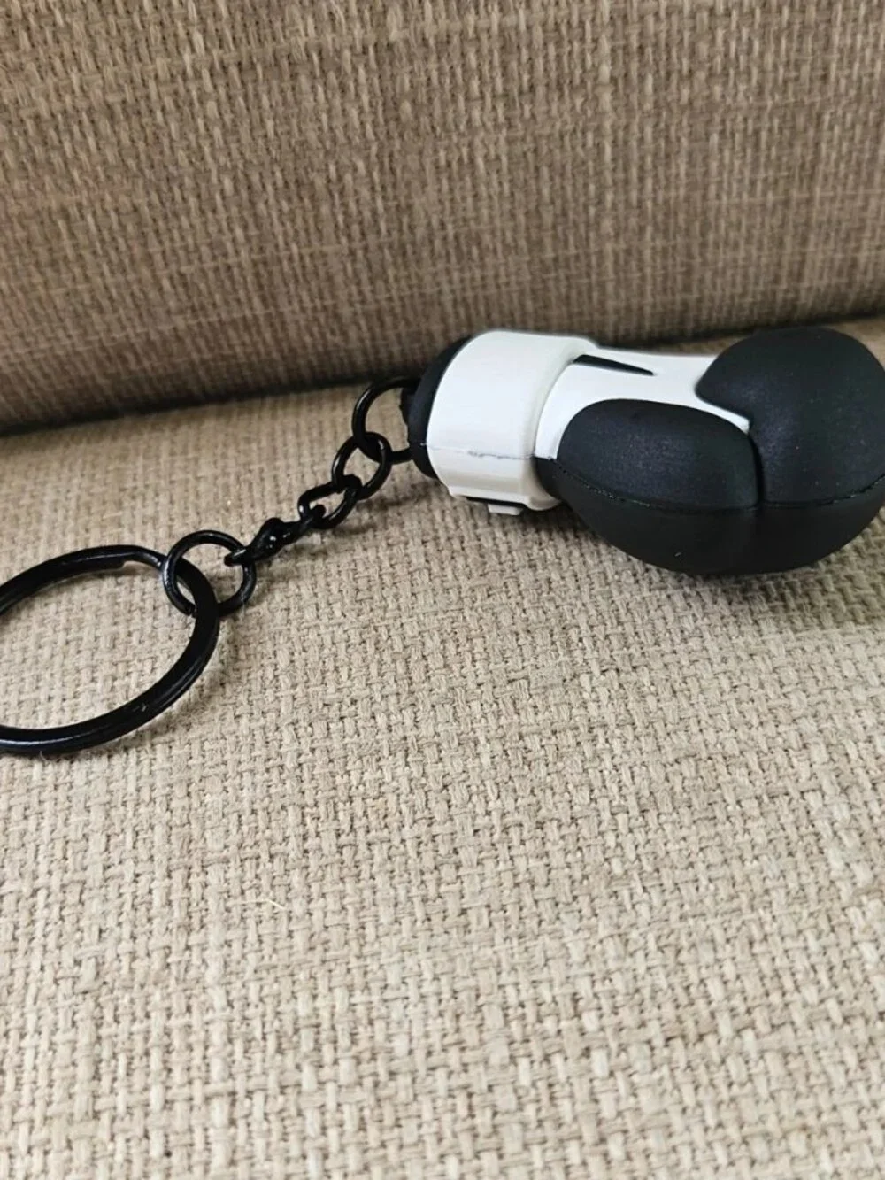 Boxing Glove Keys Holder Black/White Rubber Glove Keychain Key Ring New